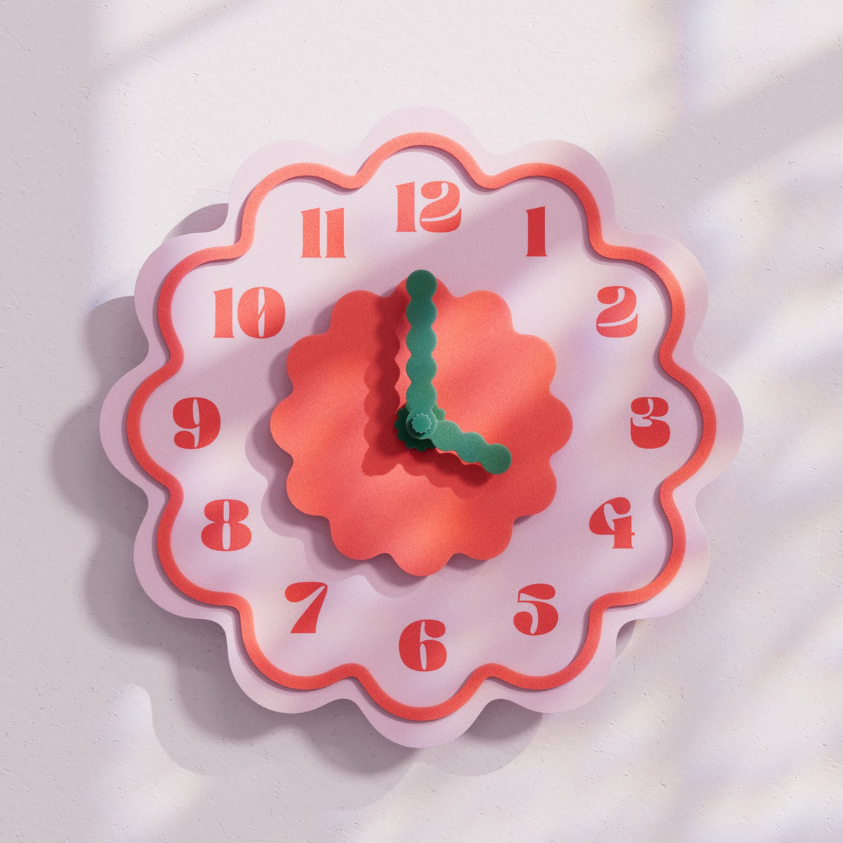 Horloge murale multicolore Frida | Mouvement silencieux, imprimé en PLA recyclé