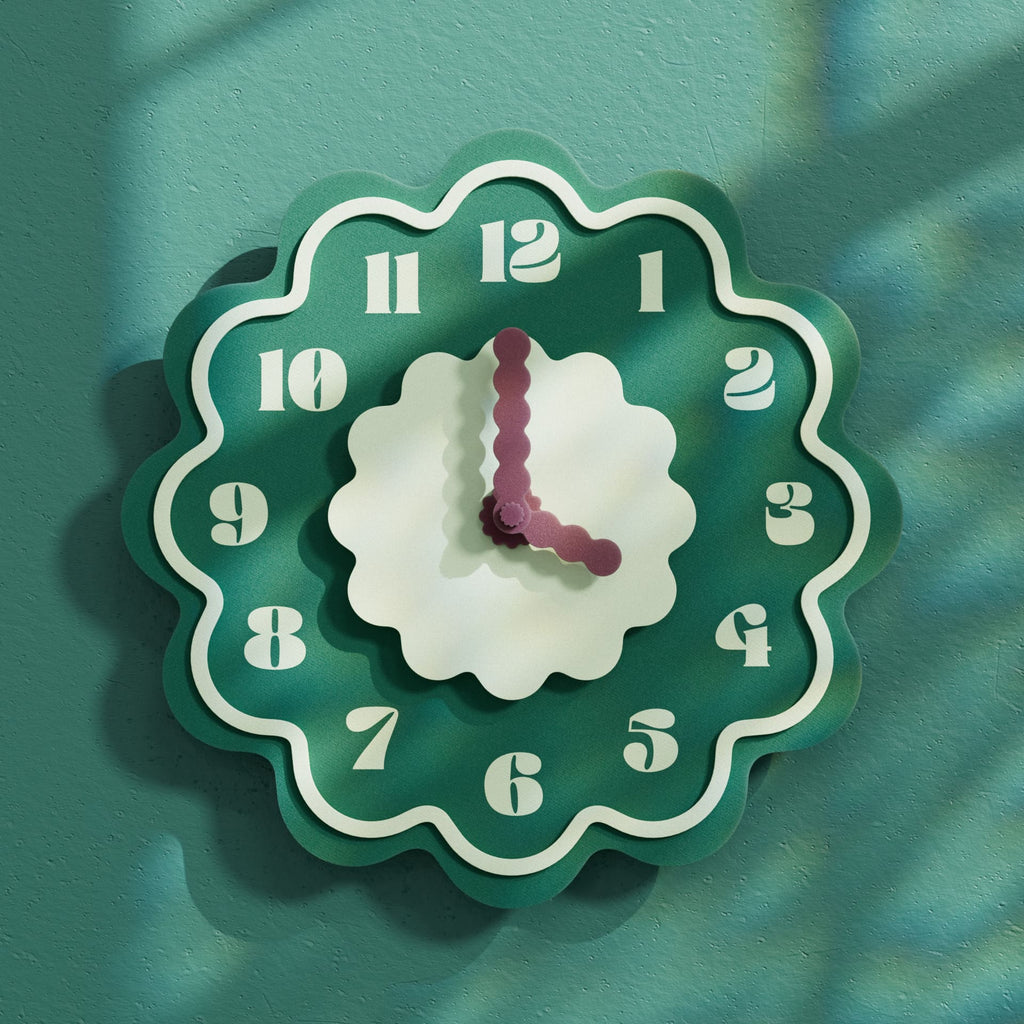 Horloge murale multicolore Frida | Mouvement silencieux, imprimé en PLA recyclé