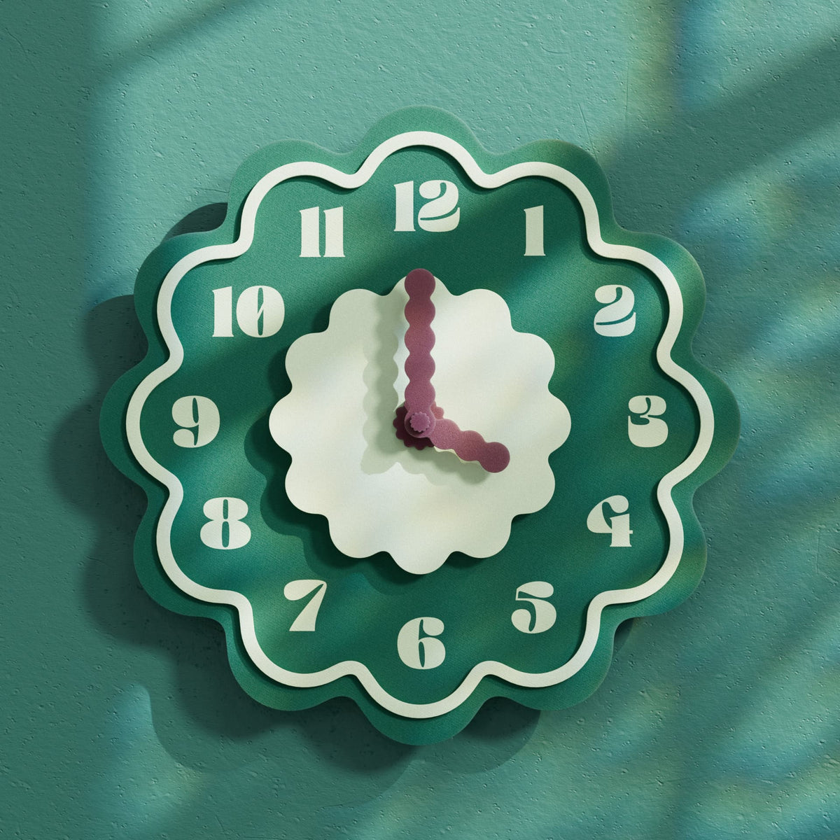 Horloge murale multicolore Frida | Mouvement silencieux, imprimé en PLA recyclé