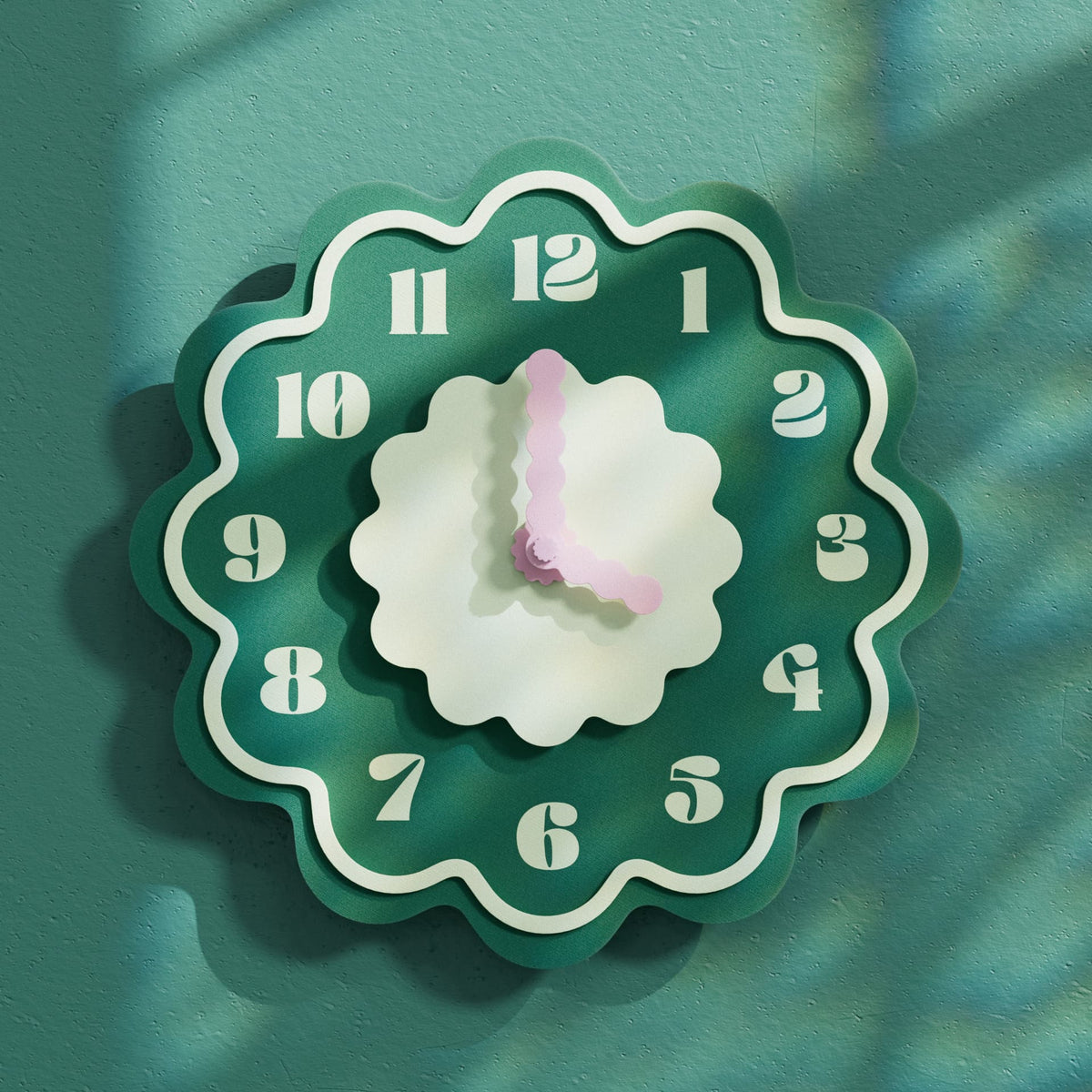 Horloge murale multicolore Frida | Mouvement silencieux, imprimé en PLA recyclé